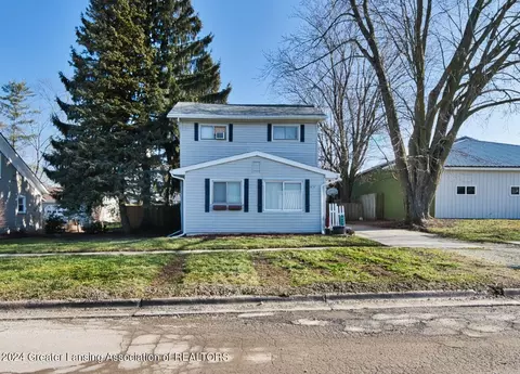 415 S Cedar St, Williamston, MI 48895
