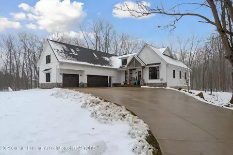 Exterior - 4401 W Lansing Rd, Perry, MI 48872 photo 2 of 24