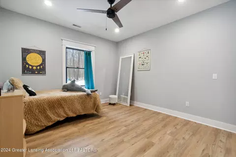 Bedroom - 4401 W Lansing Rd, Perry, MI 48872 photo 9 of 11