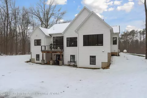 Exterior - 4401 W Lansing Rd, Perry, MI 48872 photo 7 of 24