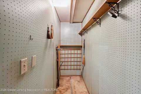 Bath - 11055 Dutcher Rd, Sebewaing, MI 48759 photo 3 of 3