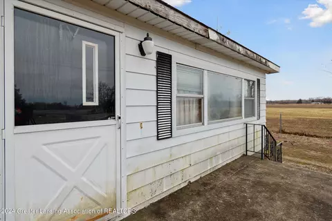 Exterior - 11055 Dutcher Rd, Sebewaing, MI 48759 photo 5 of 10