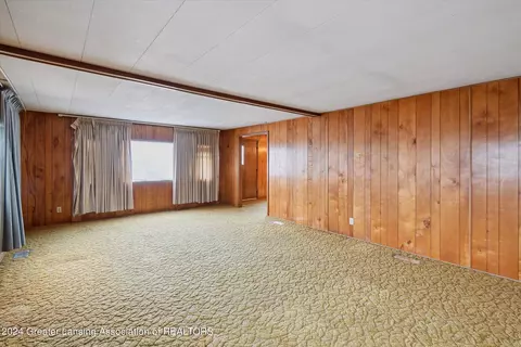 Living - 11055 Dutcher Rd, Sebewaing, MI 48759 photo 2 of 3