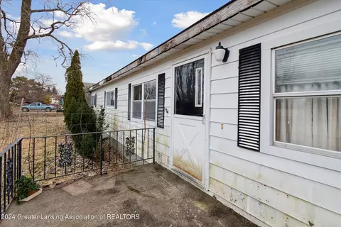 Exterior - 11055 Dutcher Rd, Sebewaing, MI 48759 photo 4 of 10