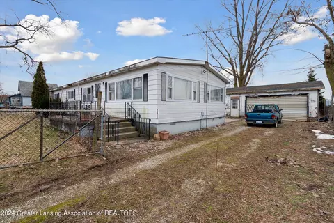 Exterior - 11055 Dutcher Rd, Sebewaing, MI 48759 photo 3 of 10