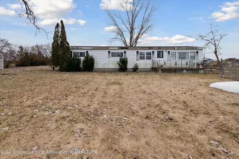 Exterior - 11055 Dutcher Rd, Sebewaing, MI 48759 photo 2 of 10