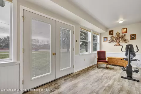Living - 5417 Marsh Rd, Haslett, MI 48840 photo 1 of 5