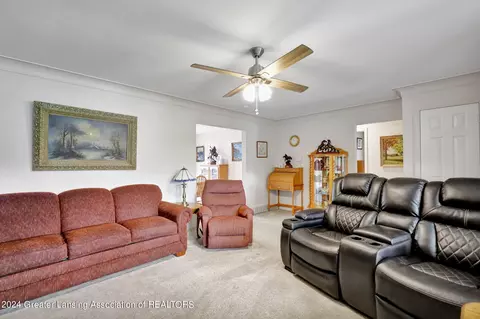 Living - 5417 Marsh Rd, Haslett, MI 48840 photo 4 of 5