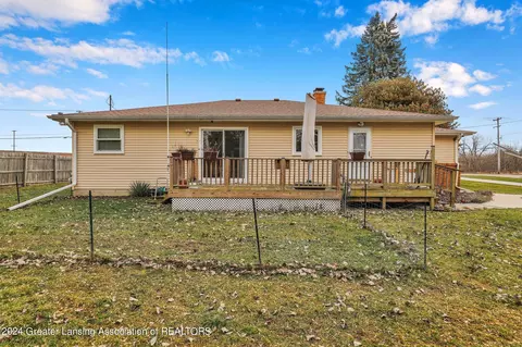 Exterior - 5417 Marsh Rd, Haslett, MI 48840 photo 4 of 10
