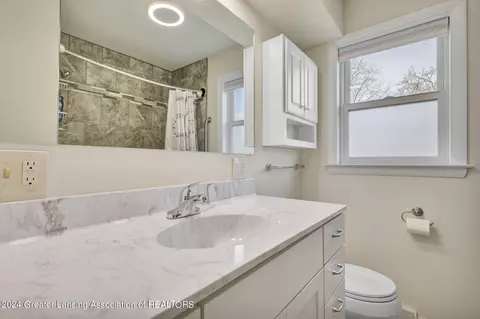Bath - 5417 Marsh Rd, Haslett, MI 48840 photo 1 of 2