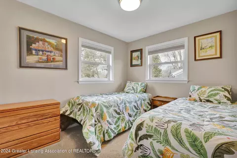 Bedroom - 5417 Marsh Rd, Haslett, MI 48840 photo 5 of 6