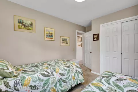 Bedroom - 5417 Marsh Rd, Haslett, MI 48840 photo 6 of 6