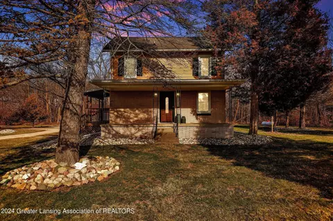 Exterior - 811 E Holt Rd, Williamston, MI 48895 photo 2 of 10