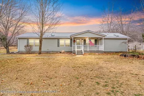 4860 Old Plank Rd, Onondaga, MI 49264