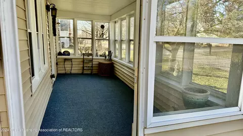210 E Jefferson St, Dewitt, MI 48820 photo 2