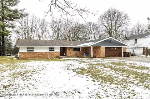 5350 Park Lake Rd, East Lansing, MI 48823