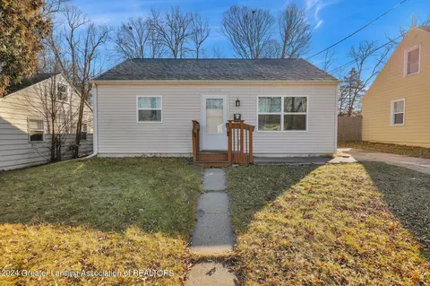 1309 W Hammond St, Lansing, MI 48906