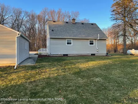 3234 E Round Lake Rd, Dewitt, MI 48820 photo 13