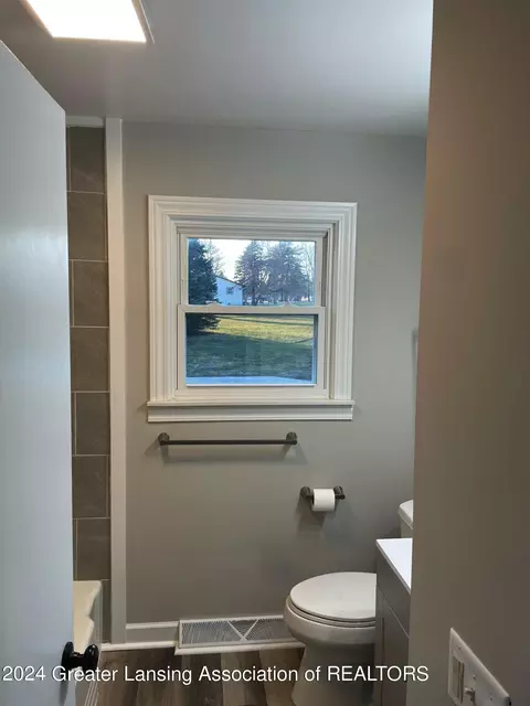 3234 E Round Lake Rd, Dewitt, MI 48820 photo 8