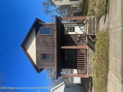 618 N Cochran Ave, Charlotte, MI 48813