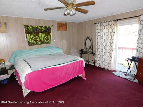 Bedroom - 377 E Dexter Trl, Mason, MI 48854 photo 3 of 9