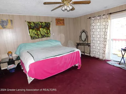 Bedroom - 377 E Dexter Trl, Mason, MI 48854 photo 5 of 9