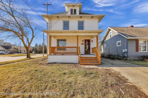 805 Clyde St, Lansing, MI 48915