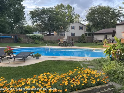Exterior - 6501 Cheshire Dr, Dimondale, MI 48821 photo 6 of 17