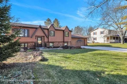 Exterior - 6501 Cheshire Dr, Dimondale, MI 48821 photo 3 of 17