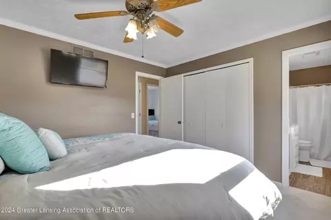 Bedroom - 6501 Cheshire Dr, Dimondale, MI 48821 photo 2 of 6