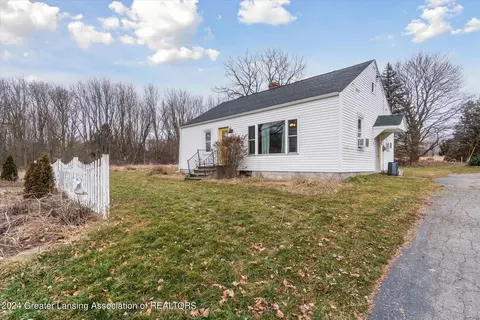 9300 Mcbride Rd, Ovid, MI 48866