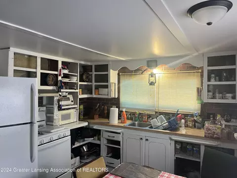 Kitchen - 8444 Riverview Dr, Lyons, MI 48851 photo 1 of 3