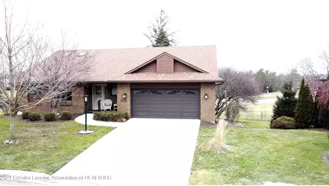 3500 Augusta Cir, Lansing, MI 48911