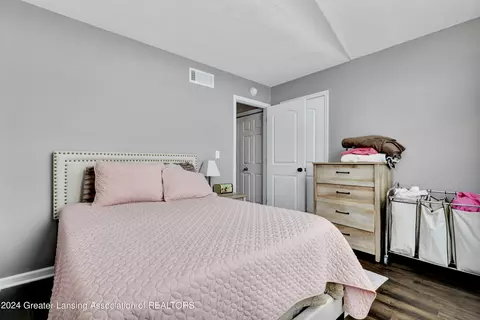 Bedroom - 1016 Durango Dr, Lansing, MI 48917 photo 3 of 7