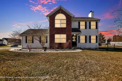 1016 Durango Dr, Lansing, MI 48917