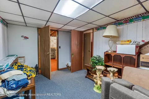 Living - 1501 W Dill Rd, Dewitt, MI 48820 photo 7 of 8