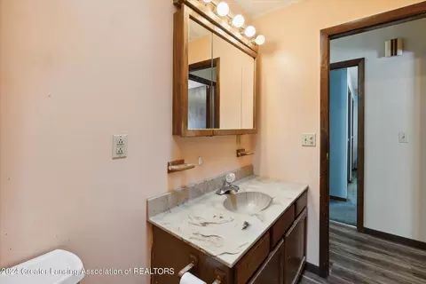 Bath - 1501 W Dill Rd, Dewitt, MI 48820 photo 2 of 3