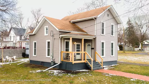 419 Division St, Albion, MI 49224