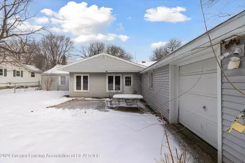 Exterior - 124 E Maple St, Elsie, MI 48831 photo 10 of 10