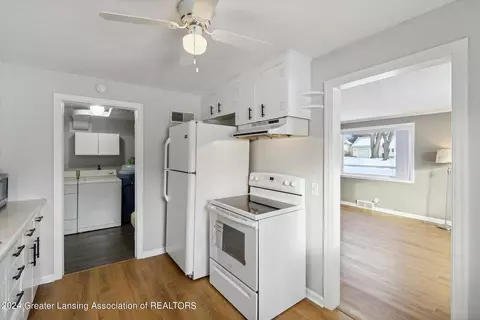 Kitchen - 124 E Maple St, Elsie, MI 48831 photo 4 of 4
