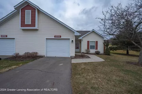 1998 Searl Ct, East Lansing, MI 48823