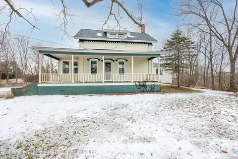 12039 Oneida Rd, Grand Ledge, MI 48837