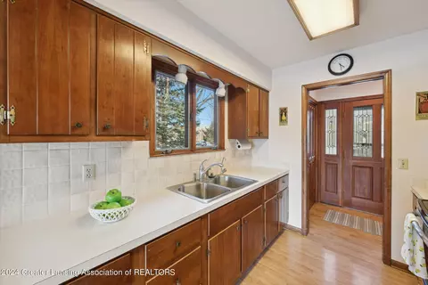 Kitchen - 508 W Geneva Dr, Dewitt, MI 48820 photo 1 of 7