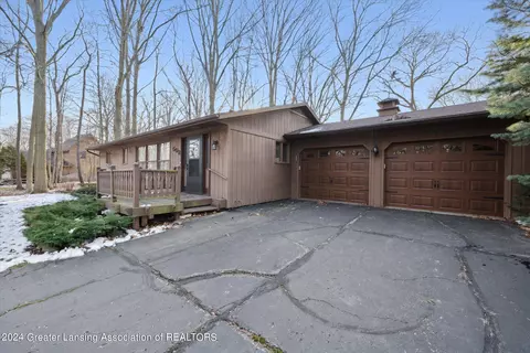 Exterior - 508 W Geneva Dr, Dewitt, MI 48820 photo 2 of 13