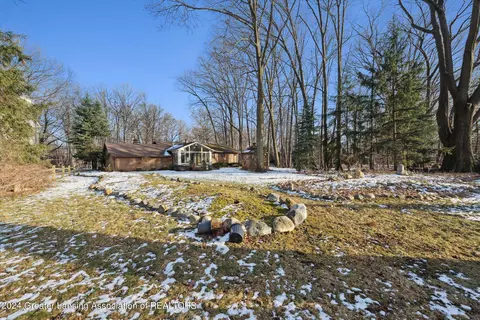 Exterior - 508 W Geneva Dr, Dewitt, MI 48820 photo 8 of 13