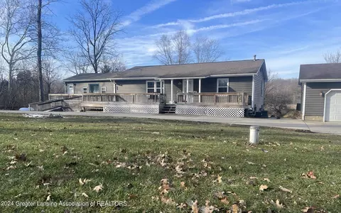 3350 E Berry Rd, Rives Junction, MI 49277