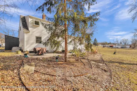 Exterior - 5695 Potter St, Haslett, MI 48840 photo 9 of 14