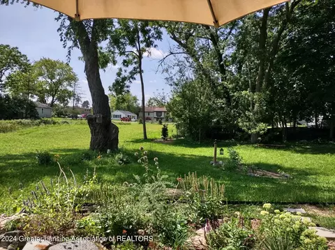 Exterior - 5695 Potter St, Haslett, MI 48840 photo 6 of 14
