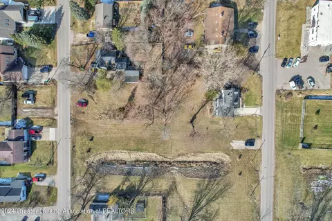 View/Area - 5695 Potter St, Haslett, MI 48840 photo 2 of 5