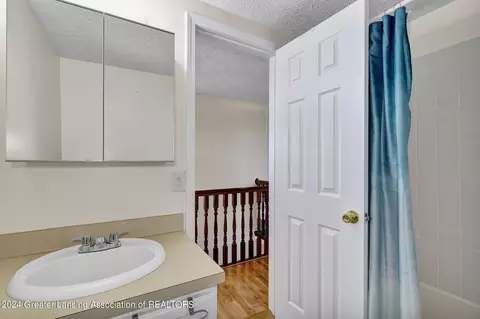 Bath - 5695 Potter St, Haslett, MI 48840 photo 2 of 2